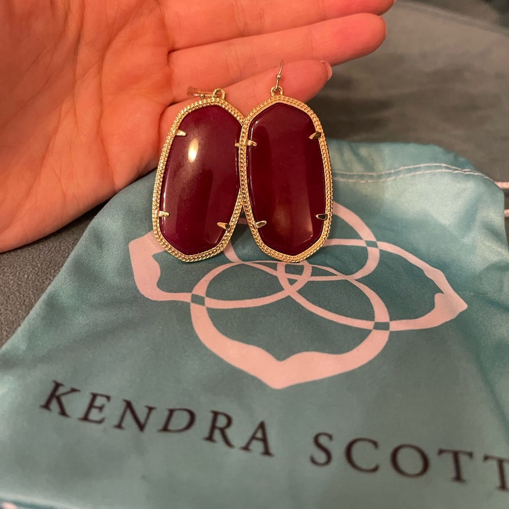 Kendra Scott Elle Earrings in Maroon